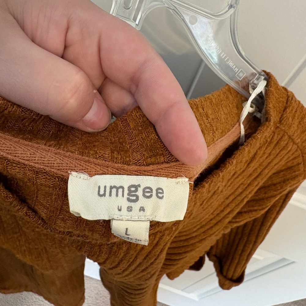 Umgee 🍑 Cozy Ribbed Knit Sweater - Rust - Picture 3 of 3